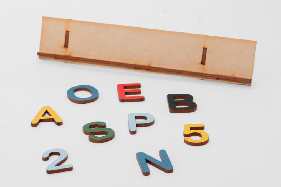 Letras y números de colores